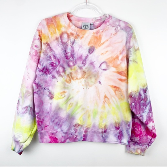 oscilatey Tops - The Sundrip Tie Dye Short Sweatshirt